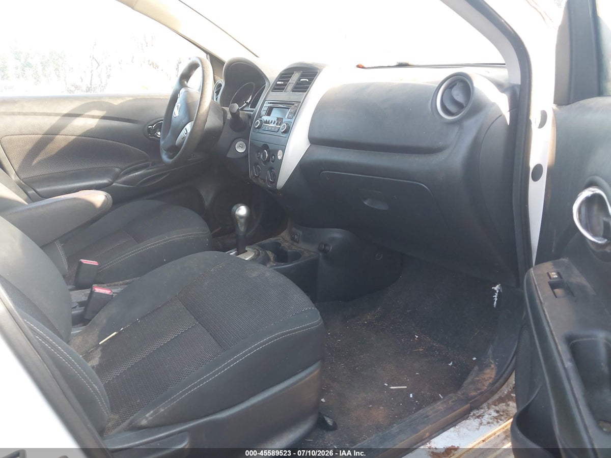 2017 NISSAN VERSA 1.6 SV — снимка 5