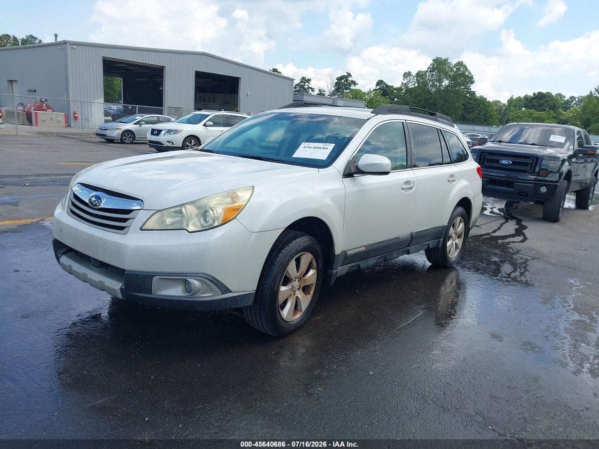 2010 SUBARU OUTBACK 3.6R LIMITED — снимка 2