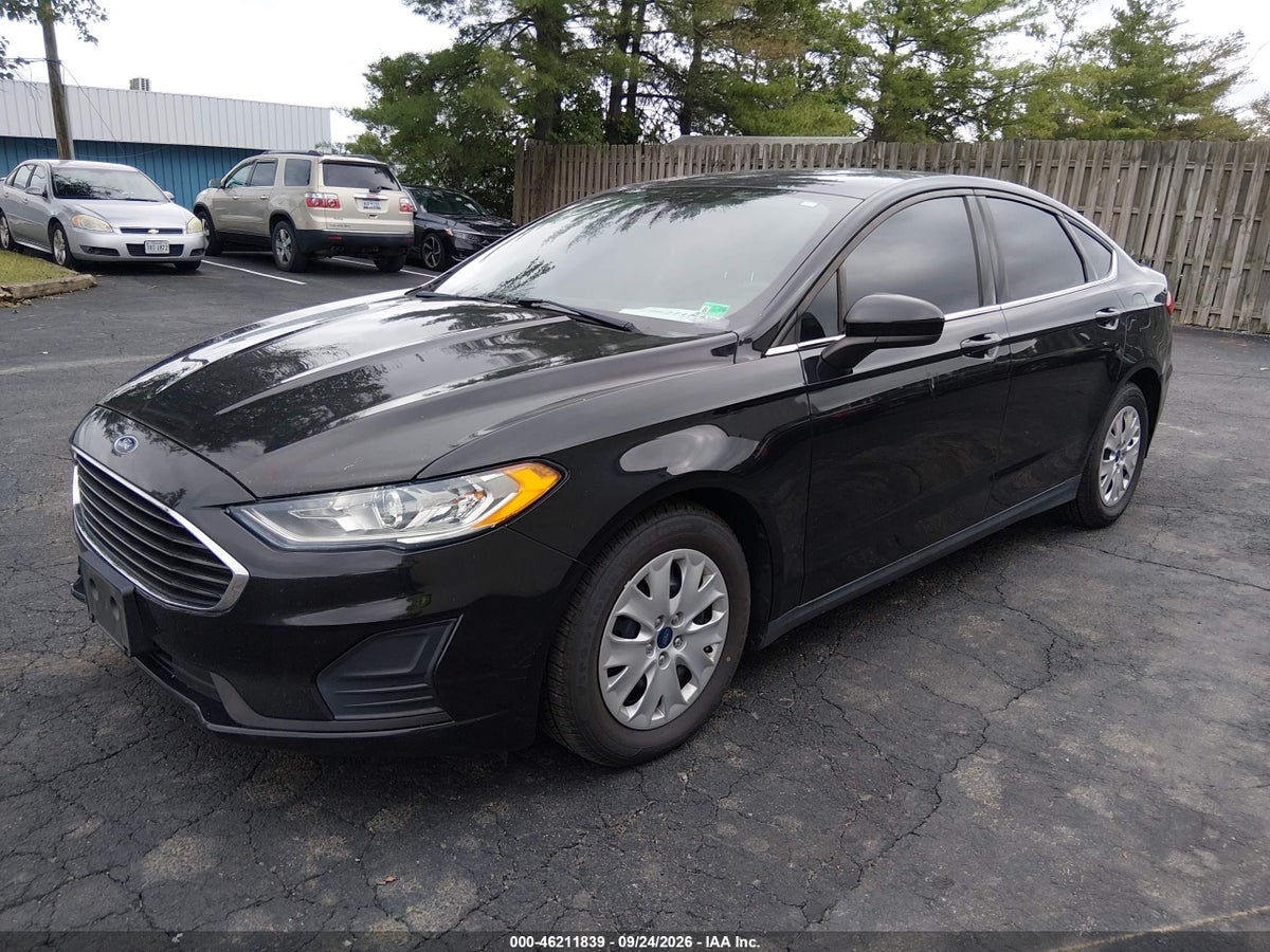 2020 FORD FUSION S — photo 2