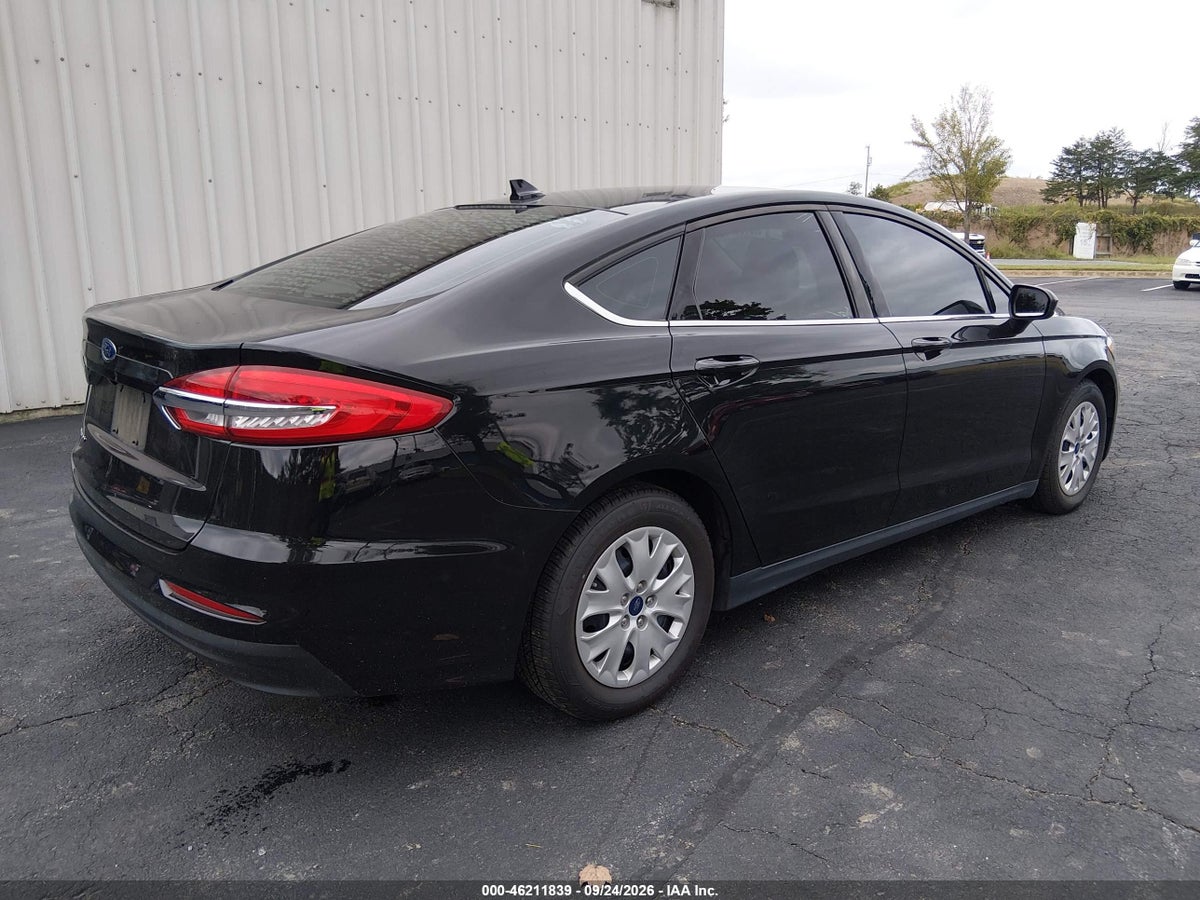 2020 FORD FUSION S — photo 4