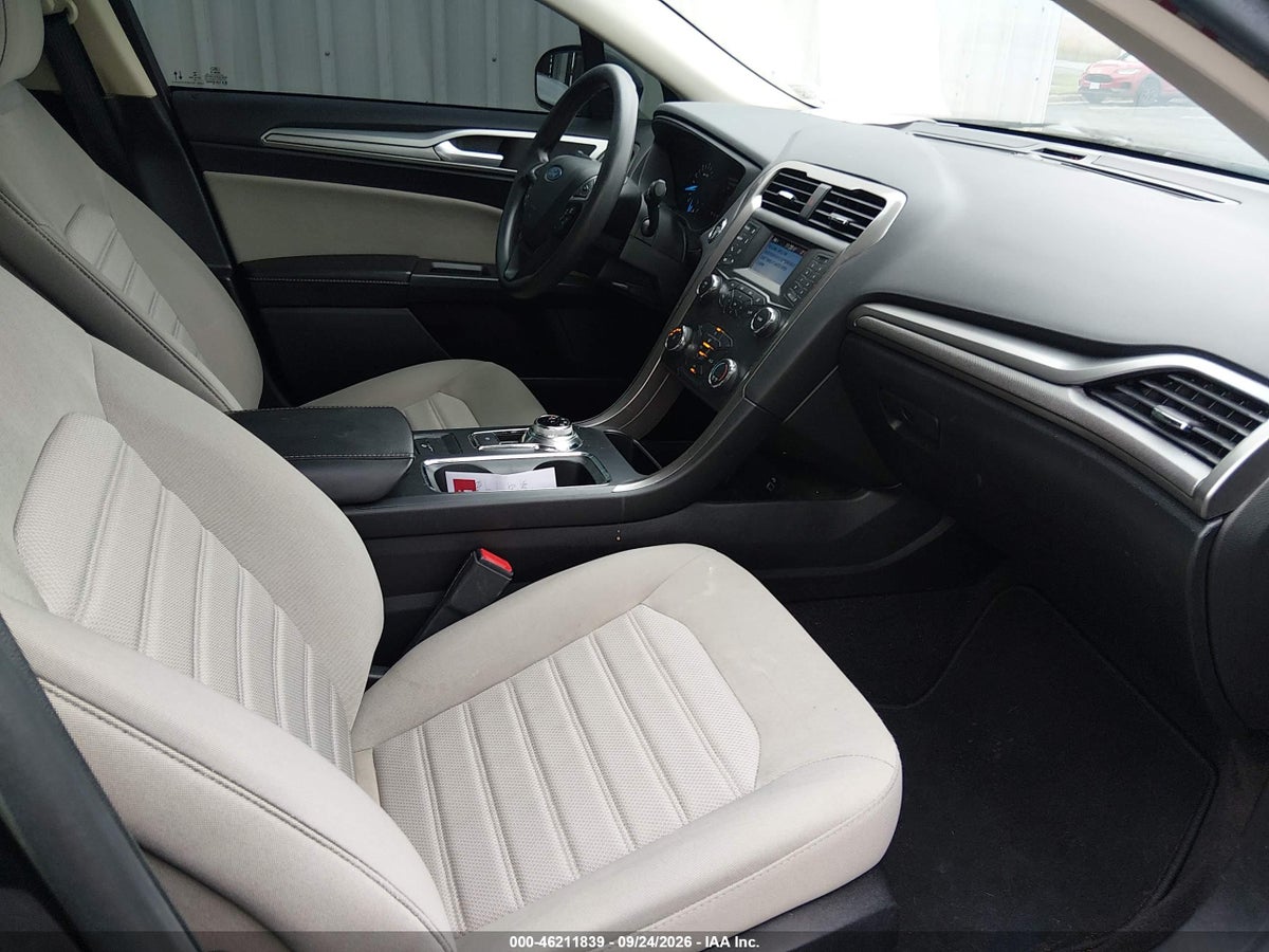 2020 FORD FUSION S — photo 5