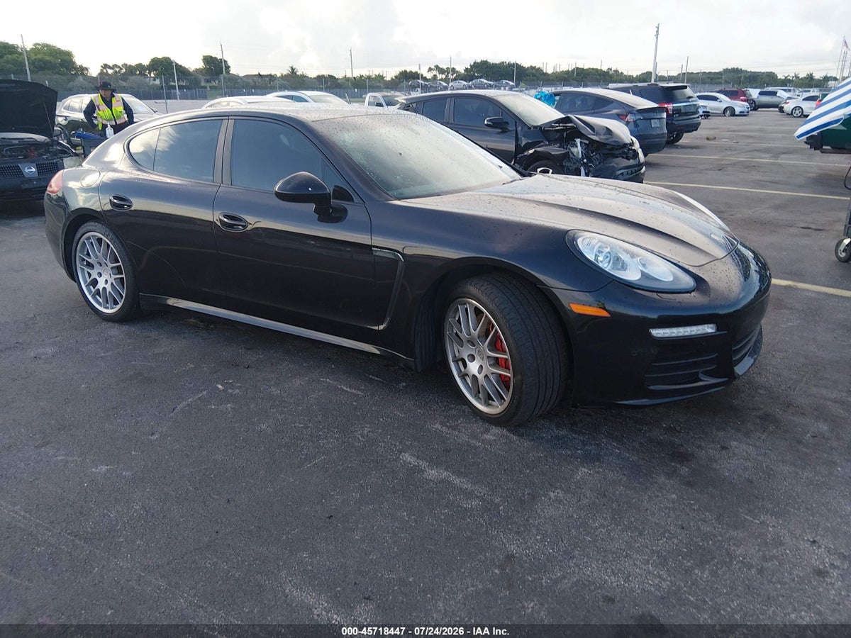 2014 PORSCHE PANAMERA 4