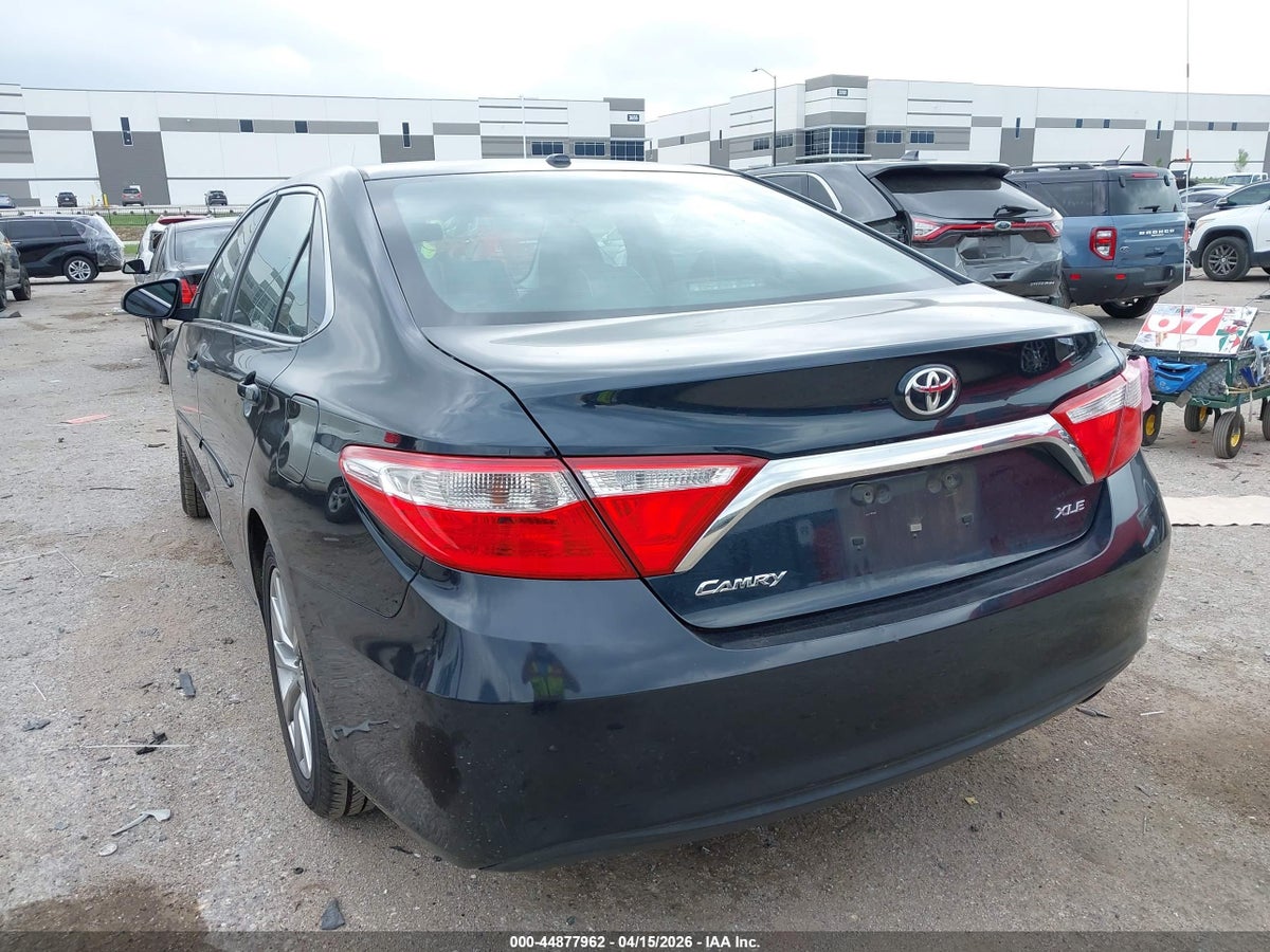 2016 TOYOTA CAMRY XLE — снимка 3