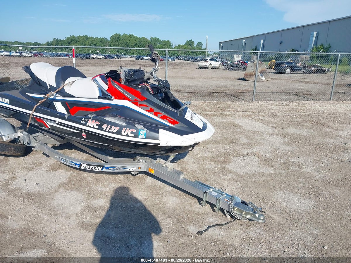 2017 YAMAHA VXR