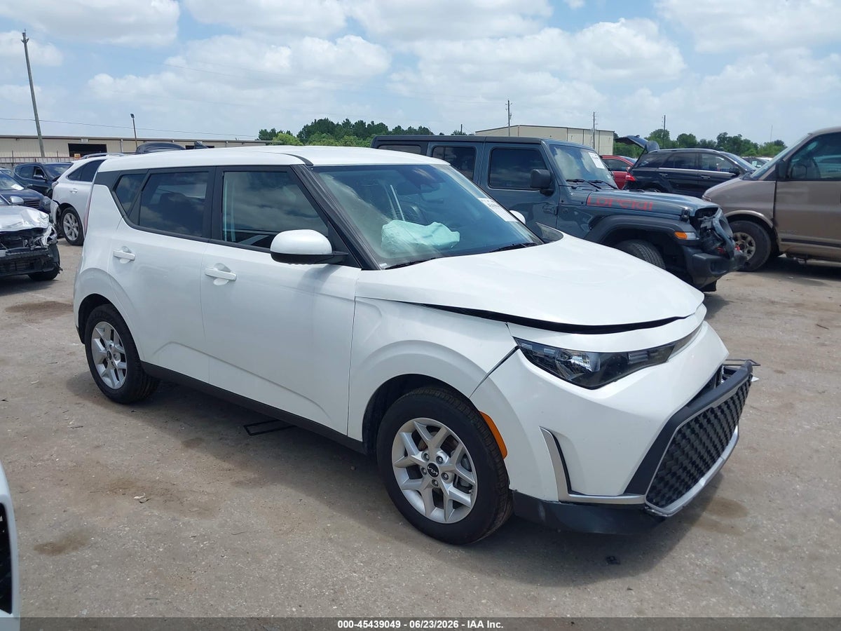 2025 KIA SOUL LX