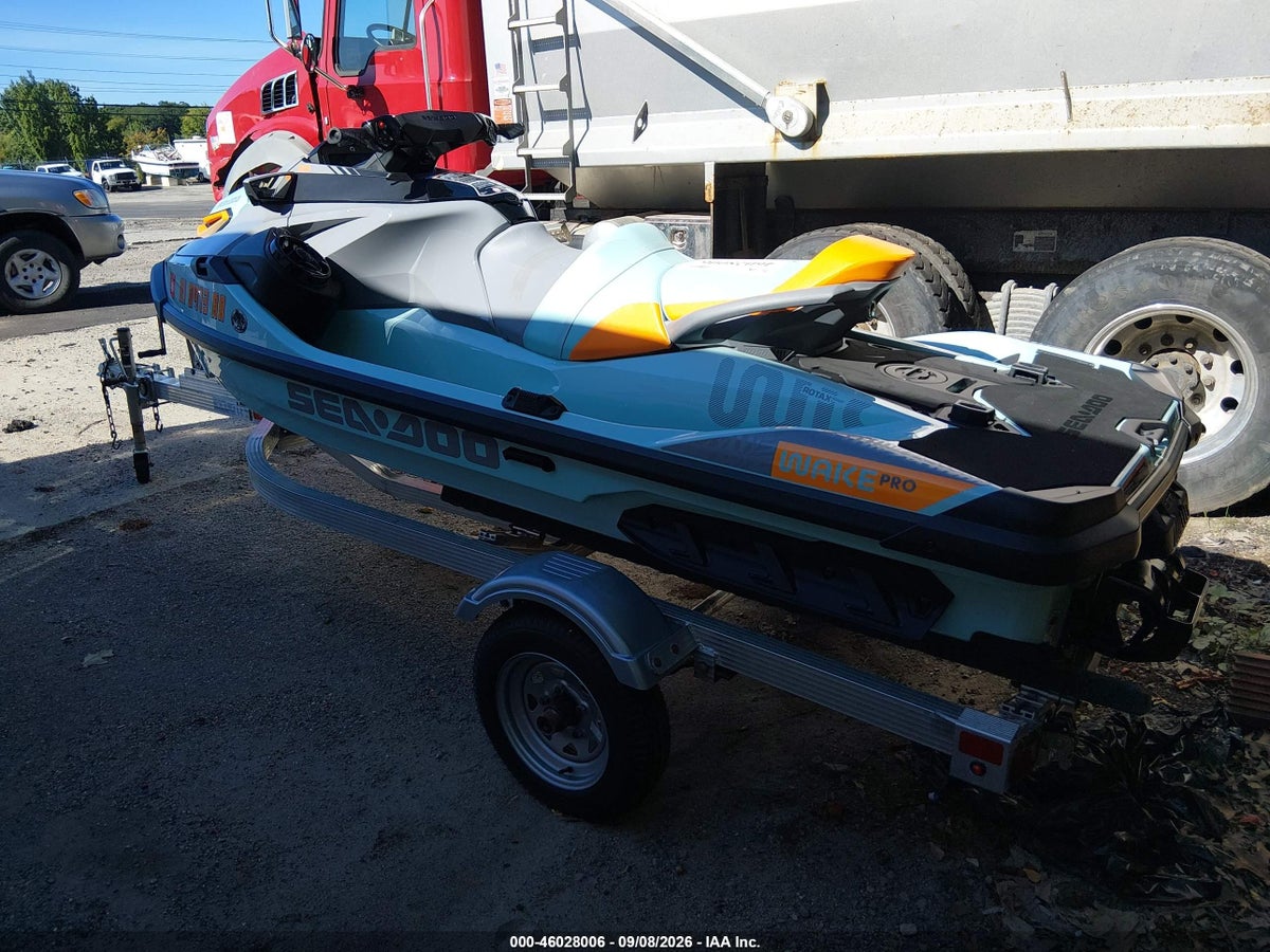 2024 SEADOO WAKE PRO 230 — photo 3