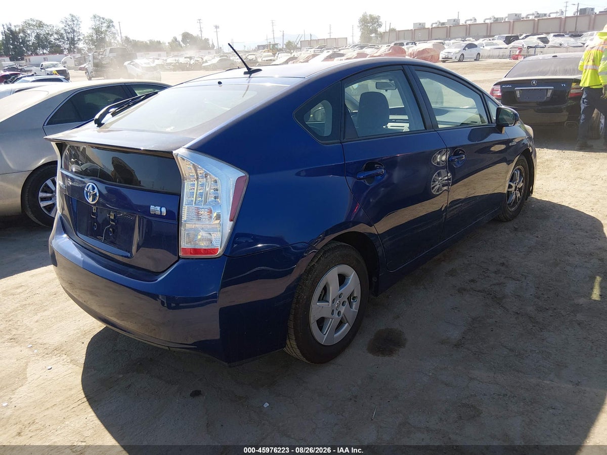 2011 TOYOTA PRIUS TWO — снимка 4