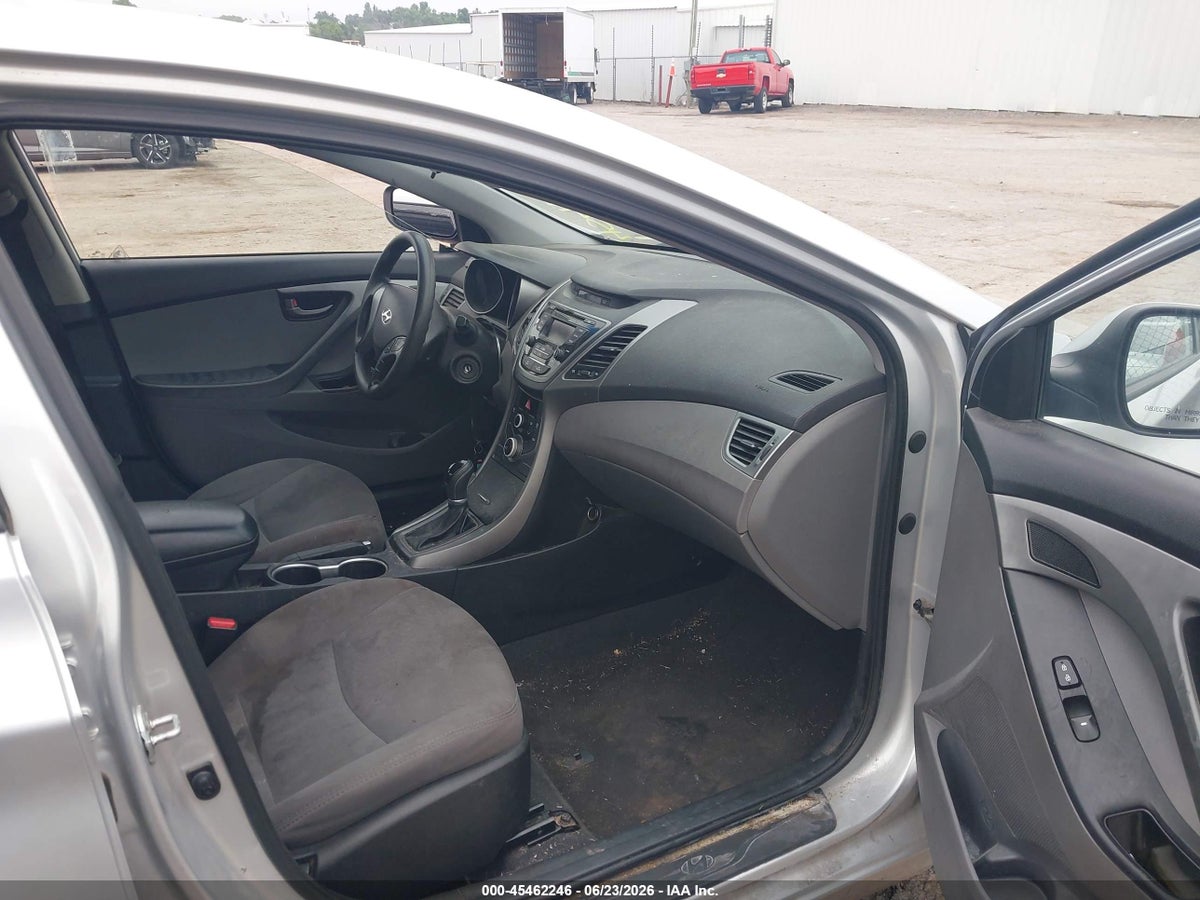 2016 HYUNDAI ELANTRA SE — снимка 5
