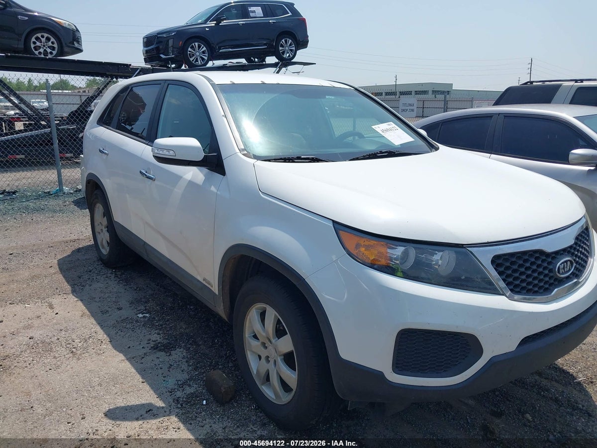 2011 KIA SORENTO LX