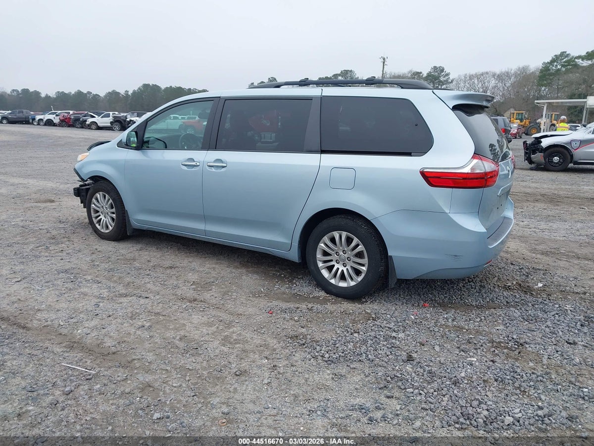 2017 TOYOTA SIENNA XLE 8 PASSENGER — снимка 3
