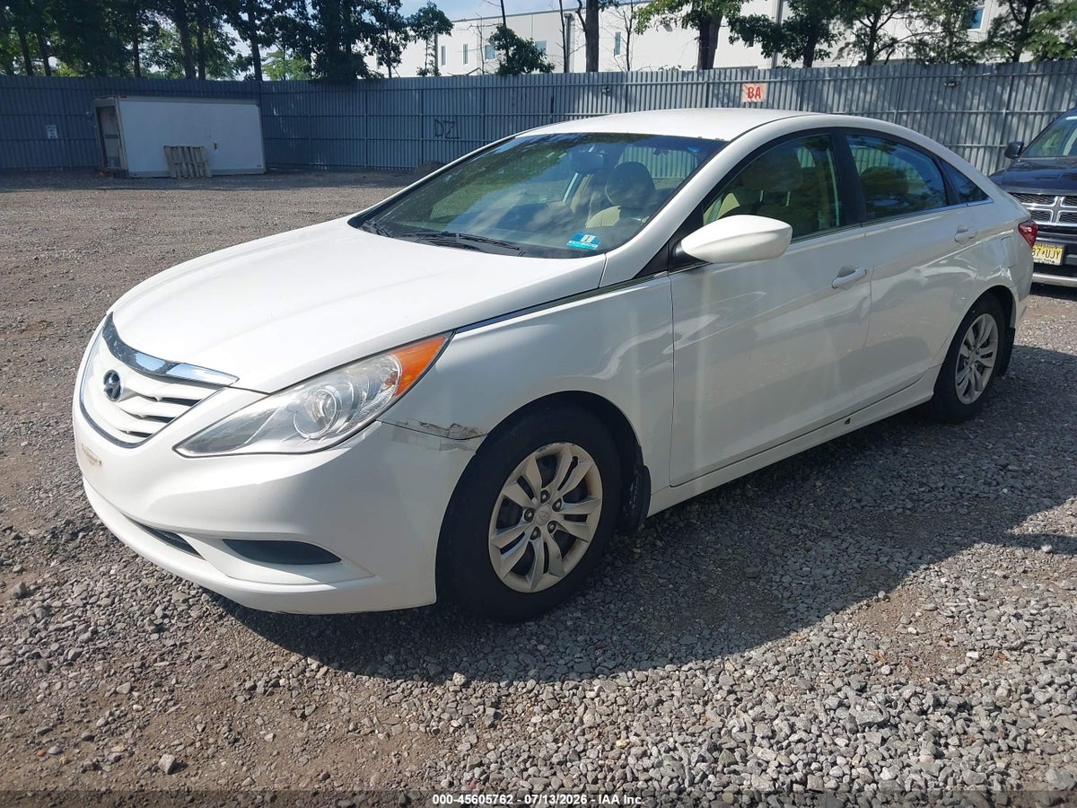 2012 HYUNDAI SONATA GLS — снимка 2