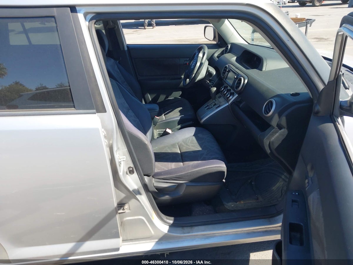2014 SCION XB — photo 5