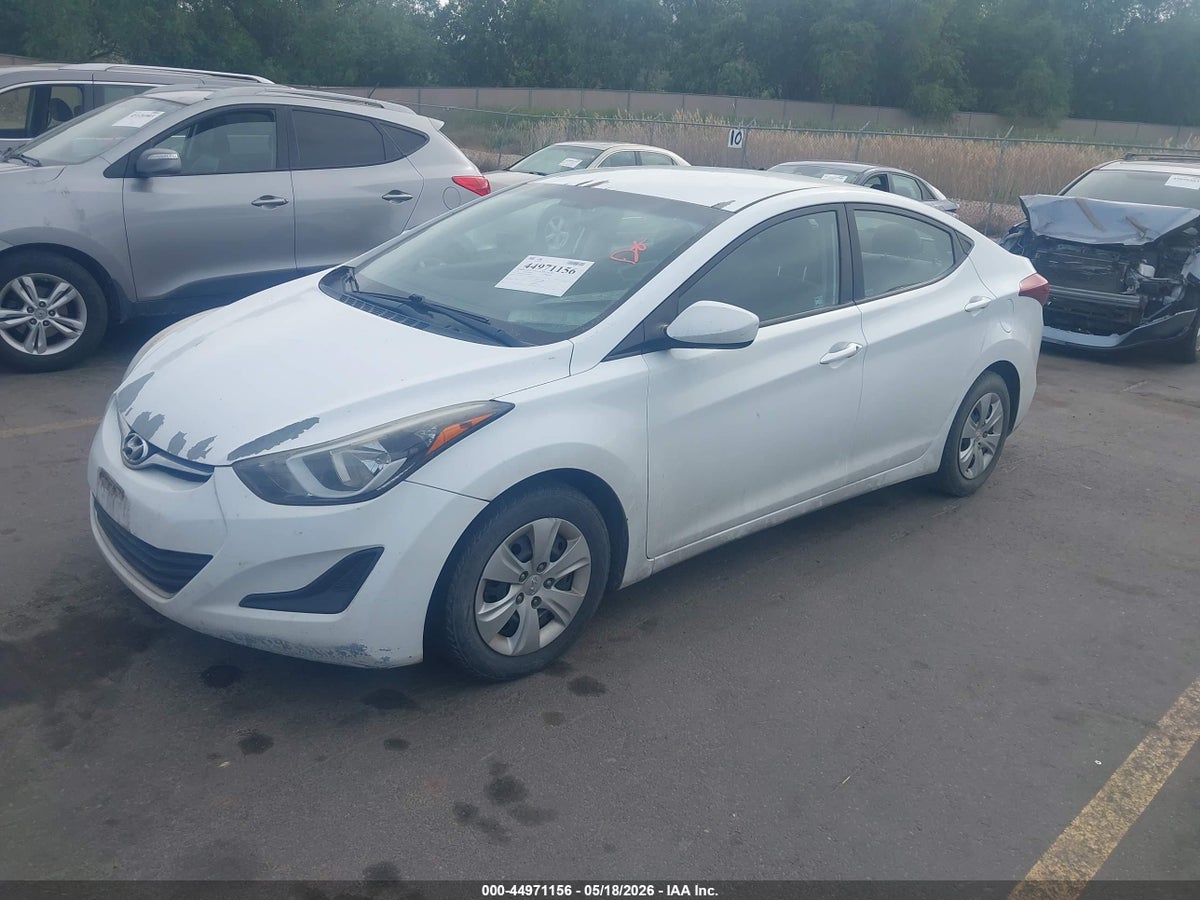 2016 HYUNDAI ELANTRA SE — снимка 2