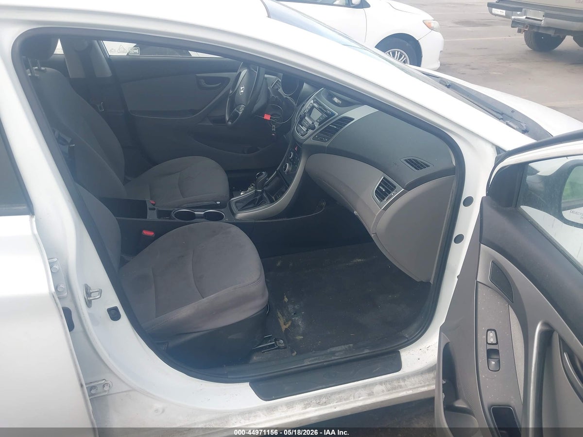 2016 HYUNDAI ELANTRA SE — снимка 5