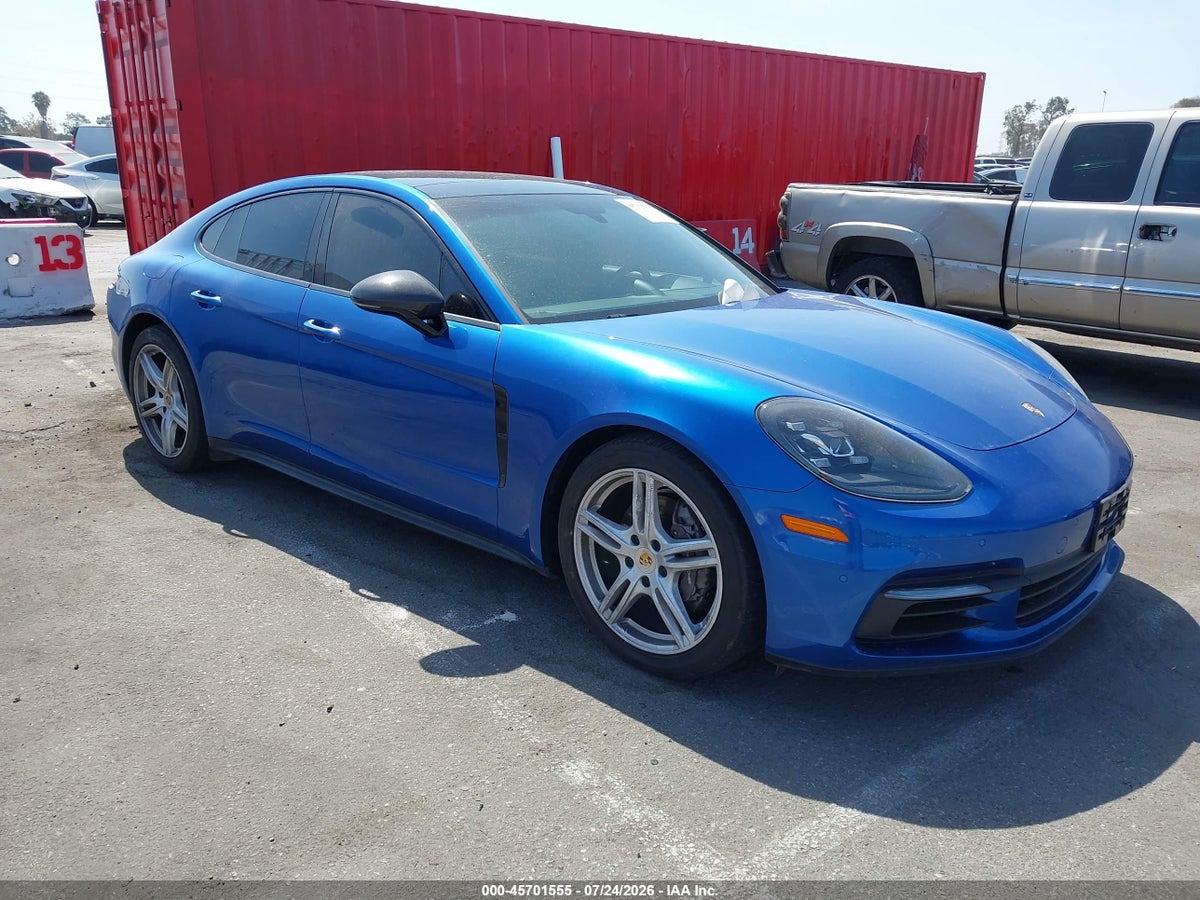 2019 PORSCHE PANAMERA 4