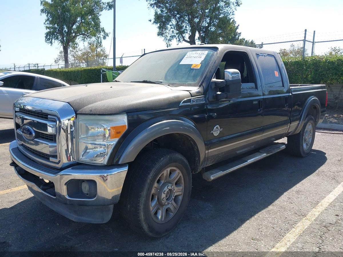 2012 FORD SUPER DUTY F-250 SRW LARIAT — photo 2