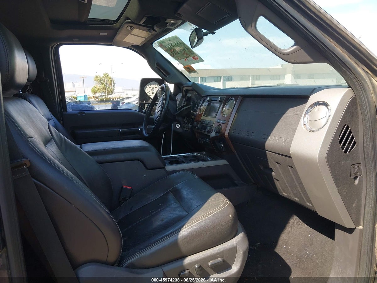 2012 FORD SUPER DUTY F-250 SRW LARIAT — photo 5