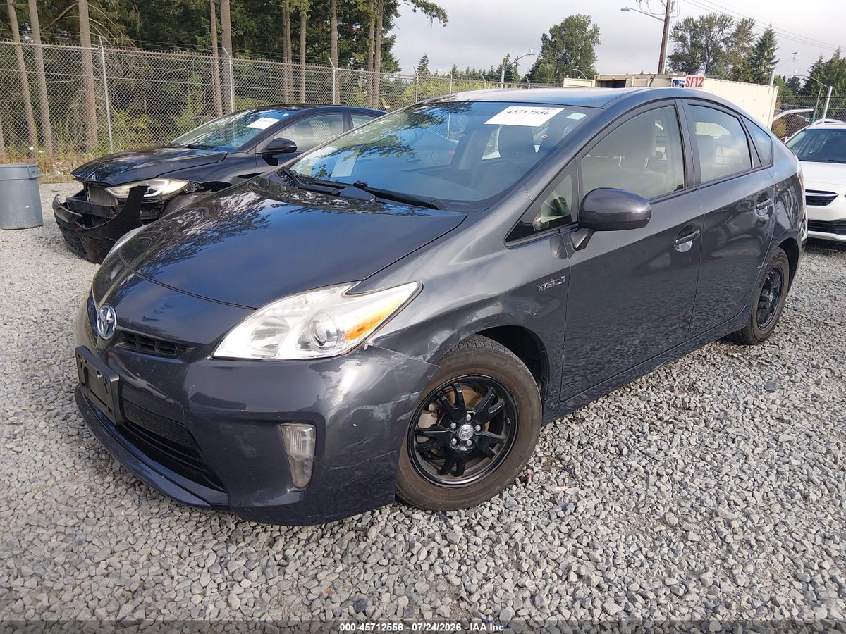 2015 TOYOTA PRIUS TWO — снимка 2