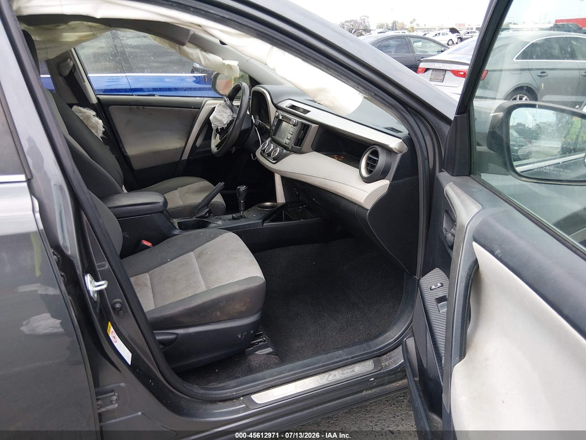 2015 TOYOTA RAV4 LE — снимка 5