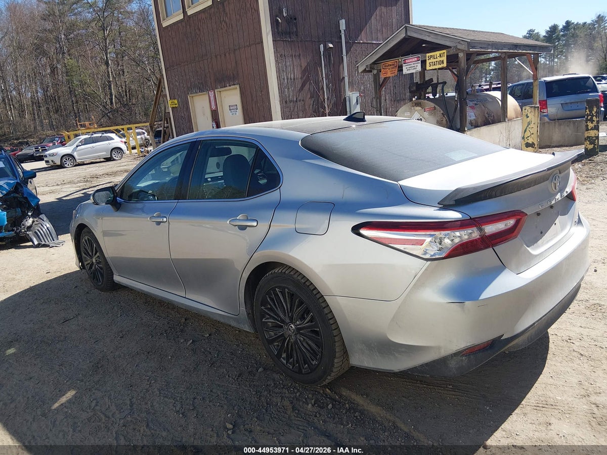 2020 TOYOTA CAMRY XLE — снимка 3
