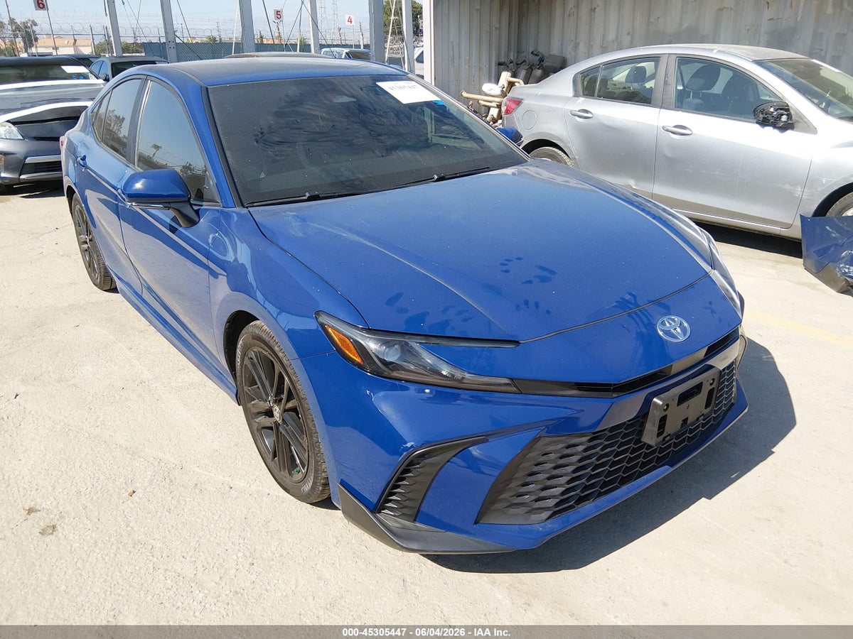 2025 TOYOTA CAMRY SE