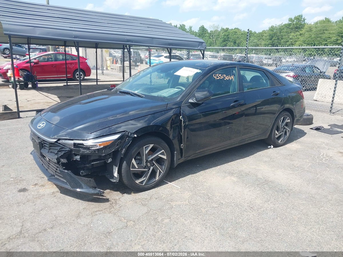 2025 HYUNDAI ELANTRA SEL SPORT — снимка 2