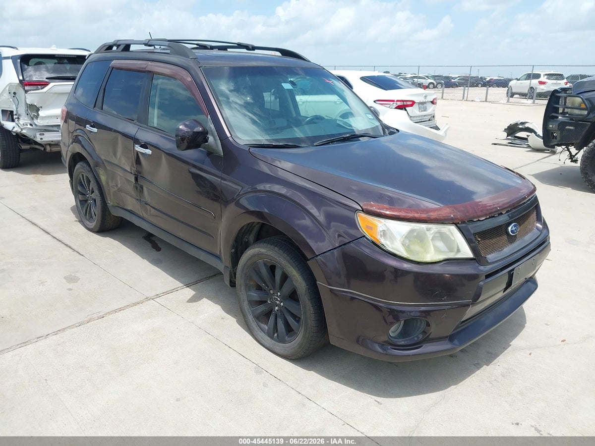 2013 SUBARU FORESTER 2.5X LIMITED