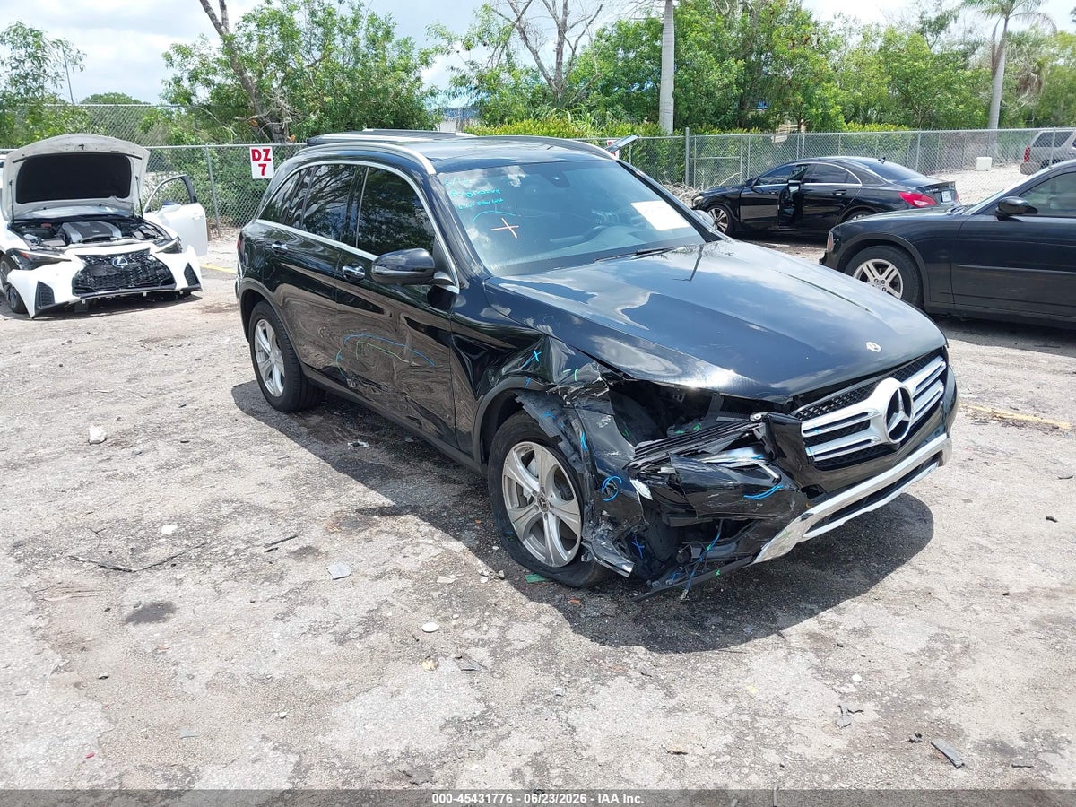 2018 MERCEDES-BENZ GLC 300