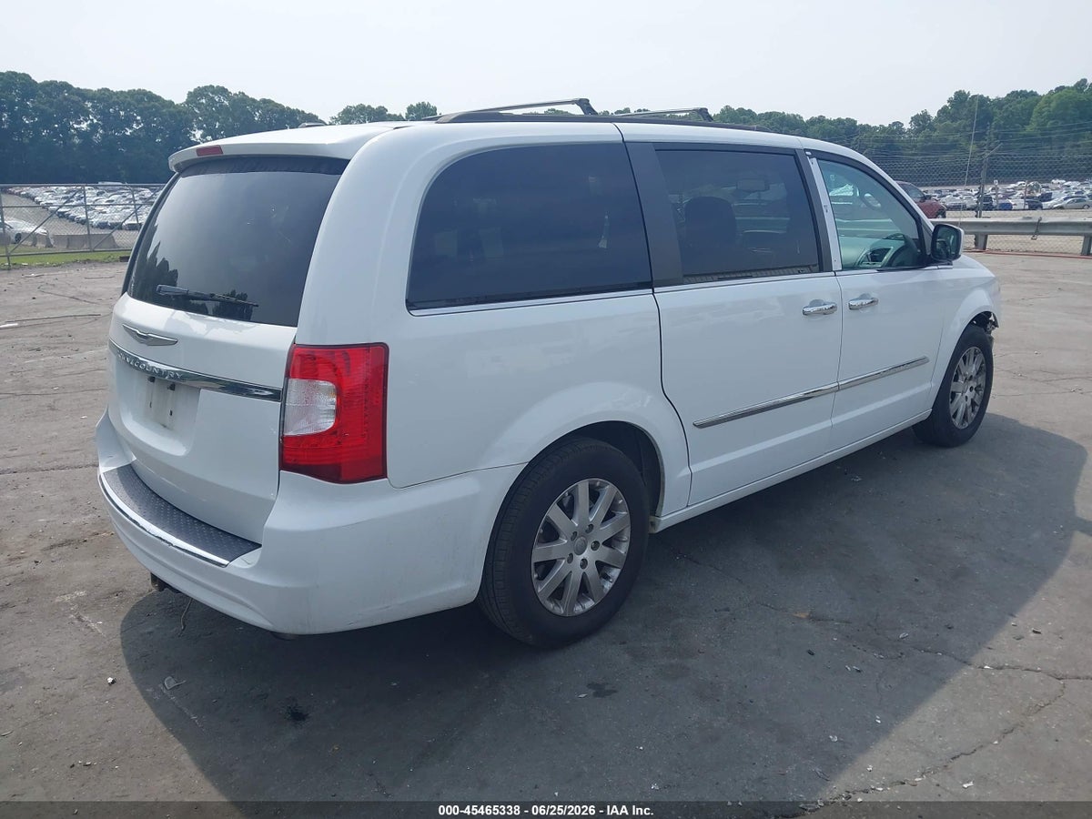 2015 CHRYSLER TOWN & COUNTRY TOURING — снимка 4