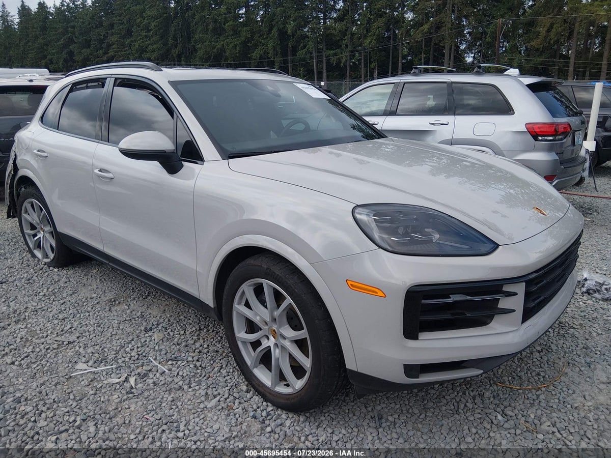 2024 PORSCHE CAYENNE