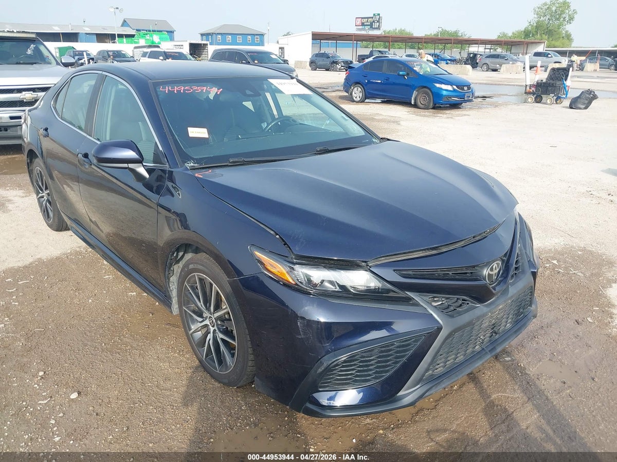 2021 TOYOTA CAMRY SE