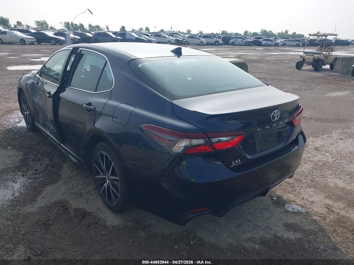 2021 TOYOTA CAMRY SE — снимка 3