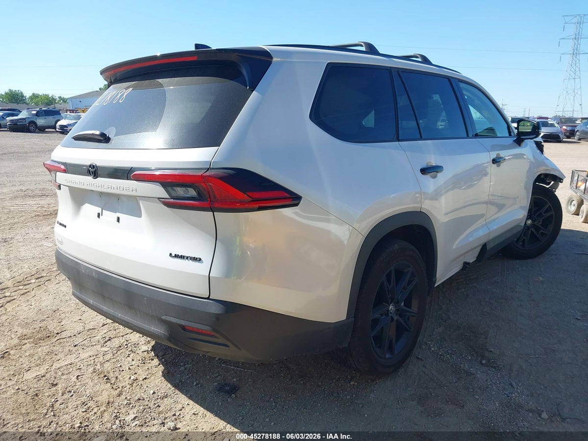 2025 TOYOTA GRAND HIGHLANDER HYBRID NIGHTSHADE EDITION — снимка 4