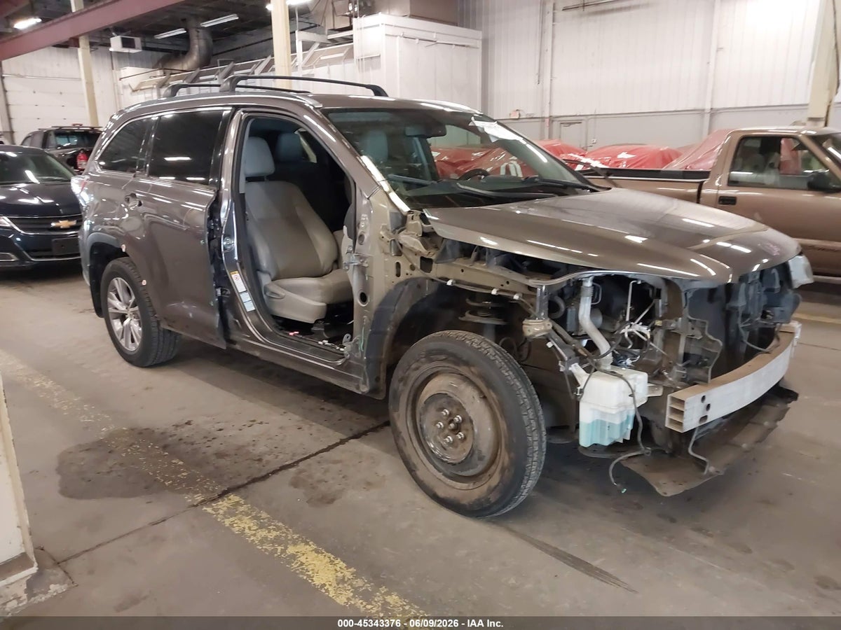2015 TOYOTA HIGHLANDER XLE V6