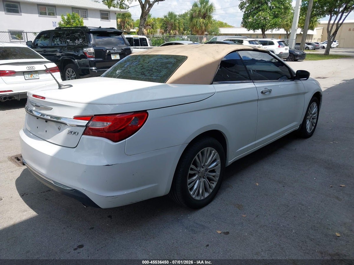 2014 CHRYSLER 200 LIMITED — снимка 4