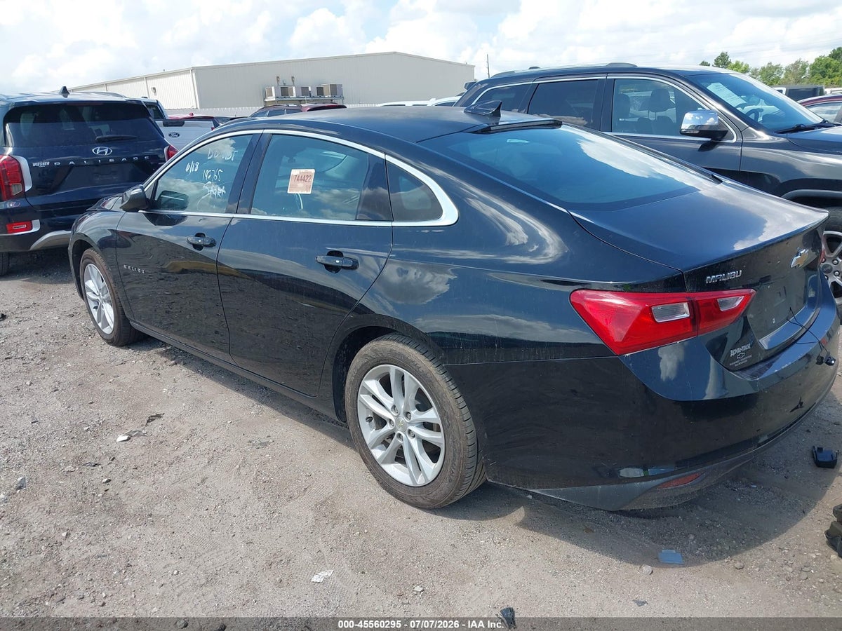 2017 CHEVROLET MALIBU 1LT — снимка 3