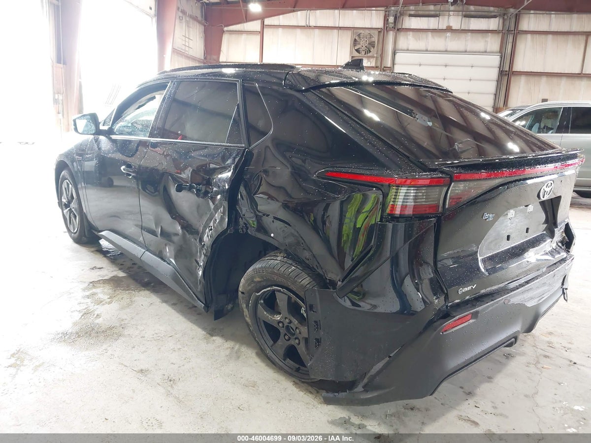 2026 TOYOTA BZ XLE PLUS — photo 3