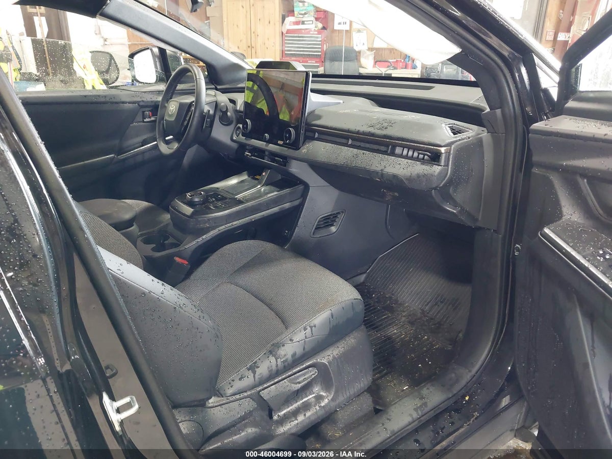 2026 TOYOTA BZ XLE PLUS — photo 5
