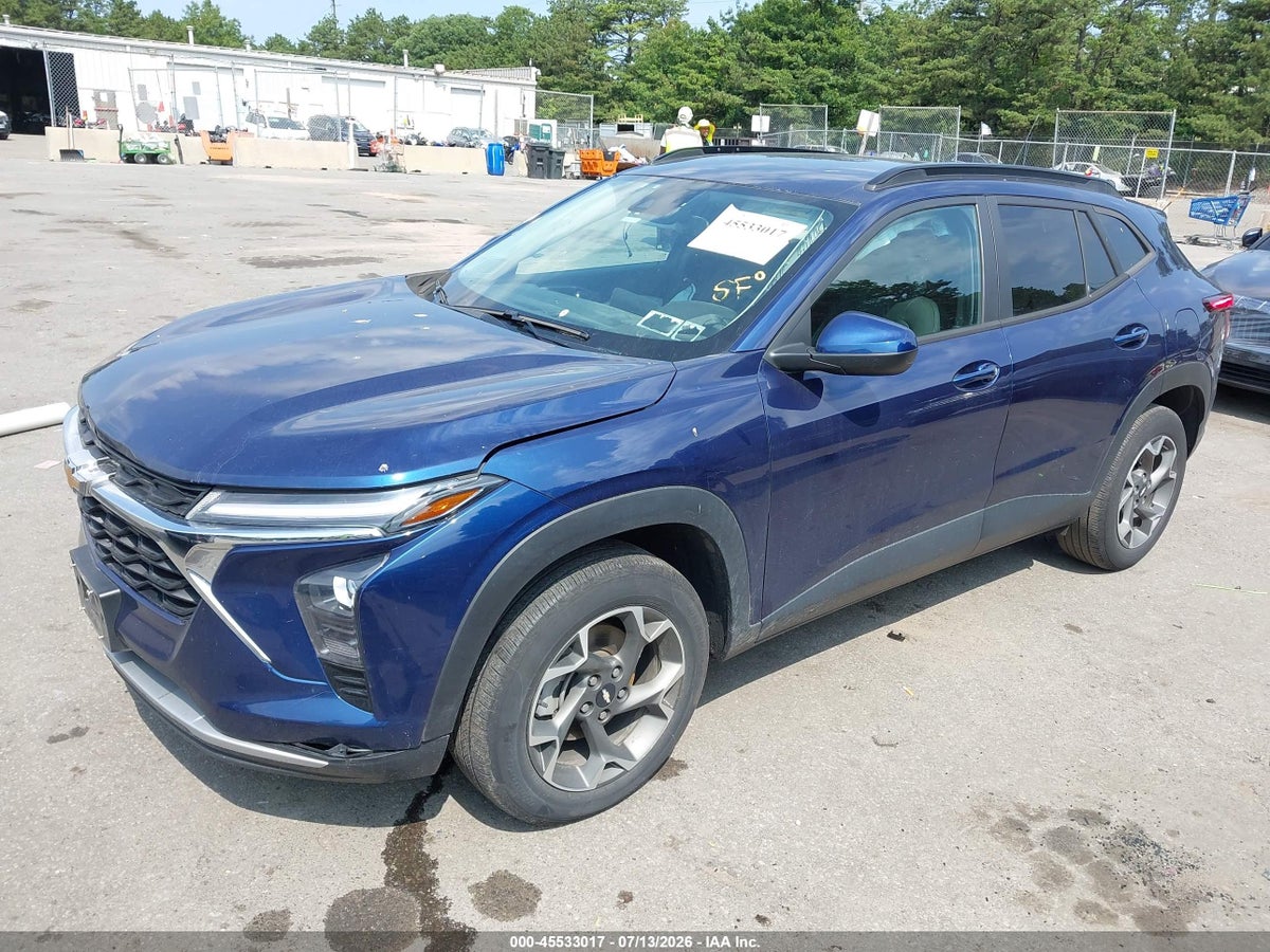 2024 CHEVROLET TRAX FWD LT — снимка 2