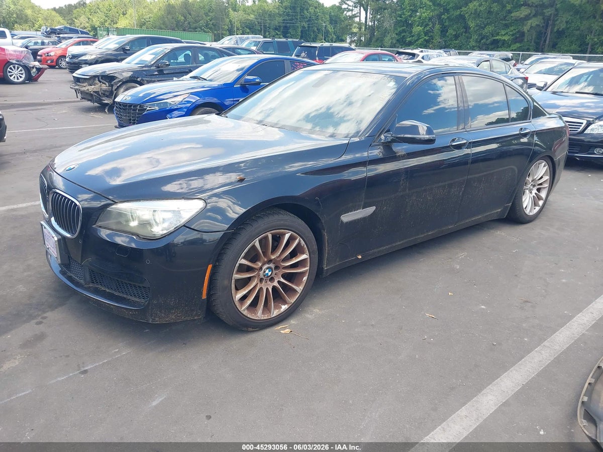 2015 BMW 740I — снимка 2
