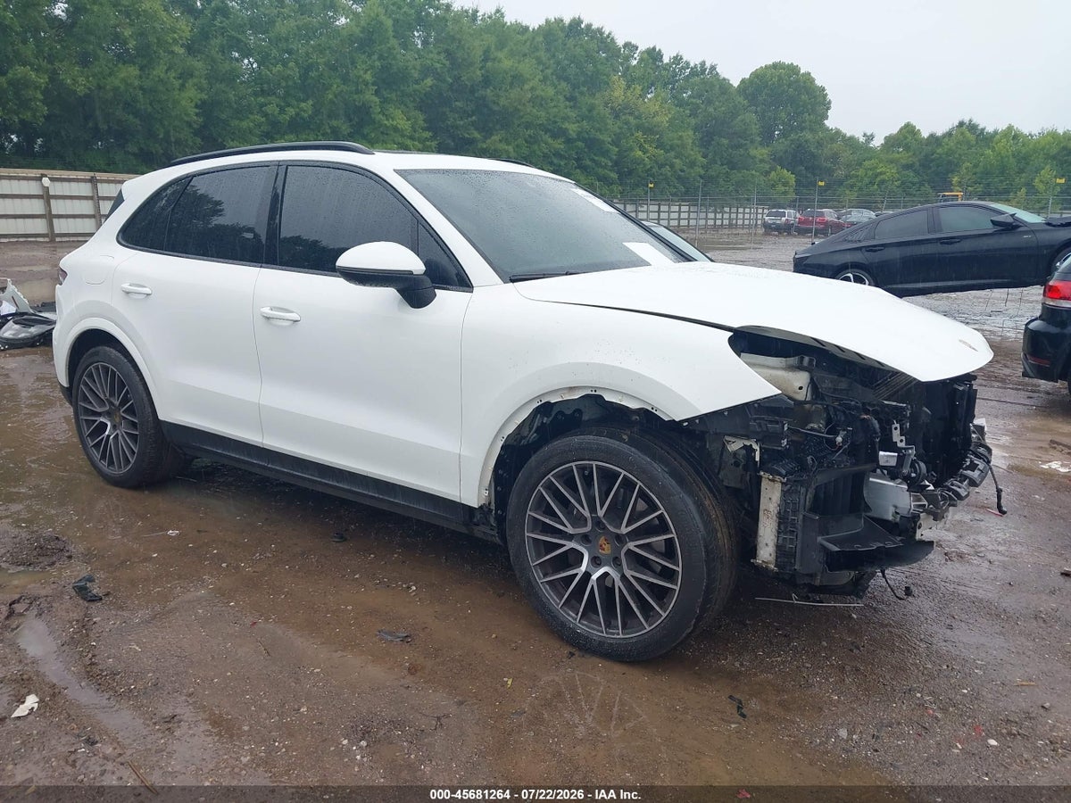 2019 PORSCHE CAYENNE