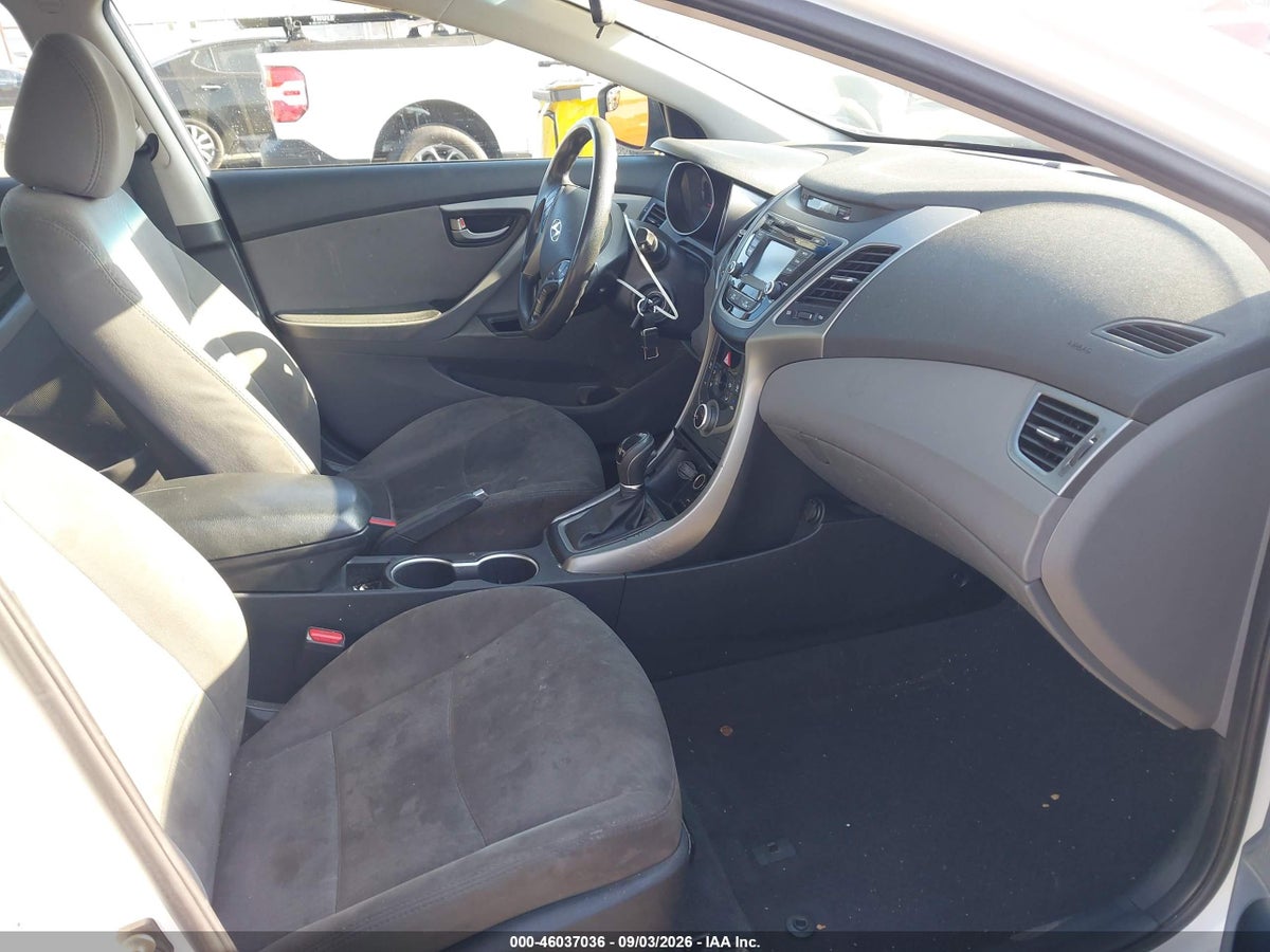 2016 HYUNDAI ELANTRA SE — снимка 5