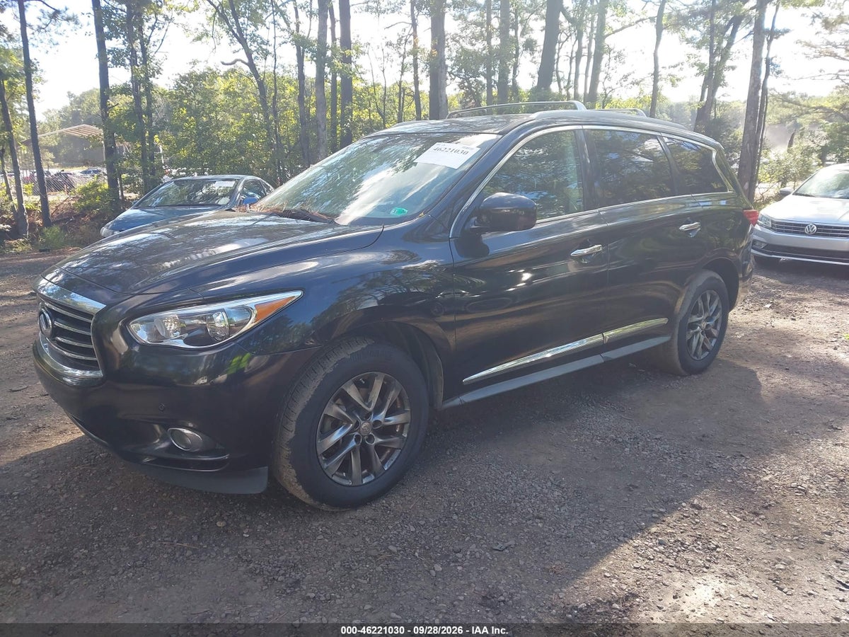 2013 INFINITI JX35 — photo 2