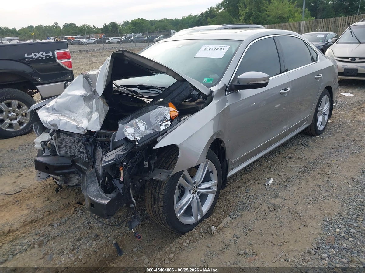 2014 VOLKSWAGEN PASSAT 2.0L TDI SEL PREMIUM — снимка 2