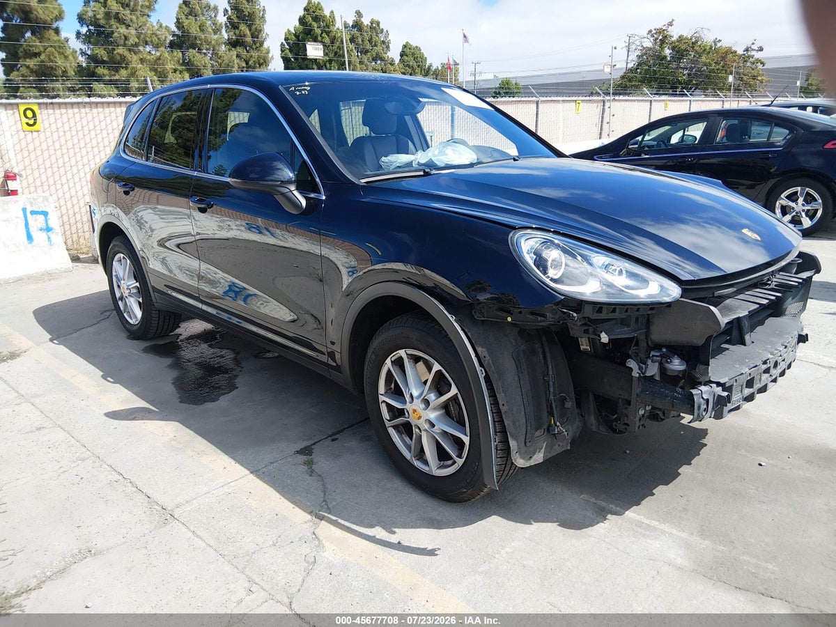 2016 PORSCHE CAYENNE