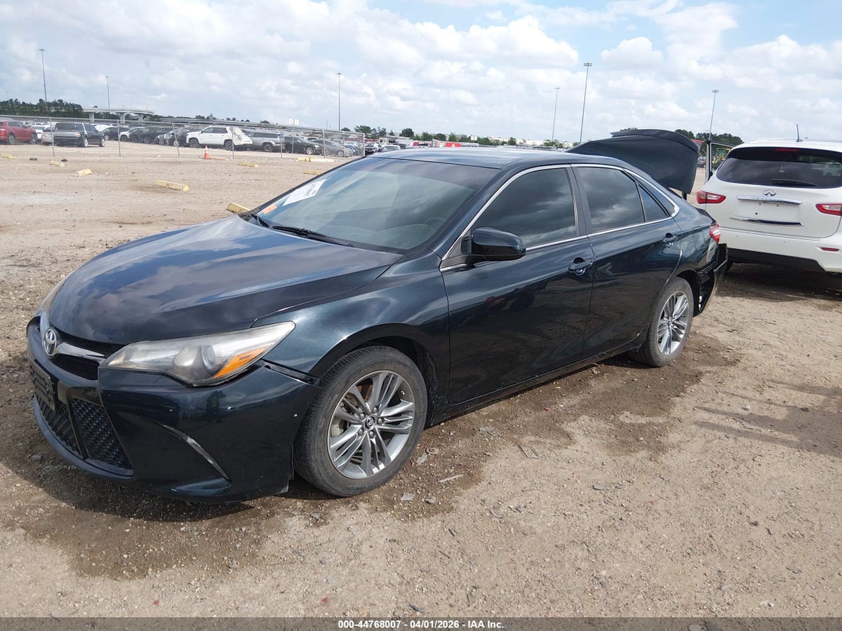 2015 TOYOTA CAMRY SE — снимка 2