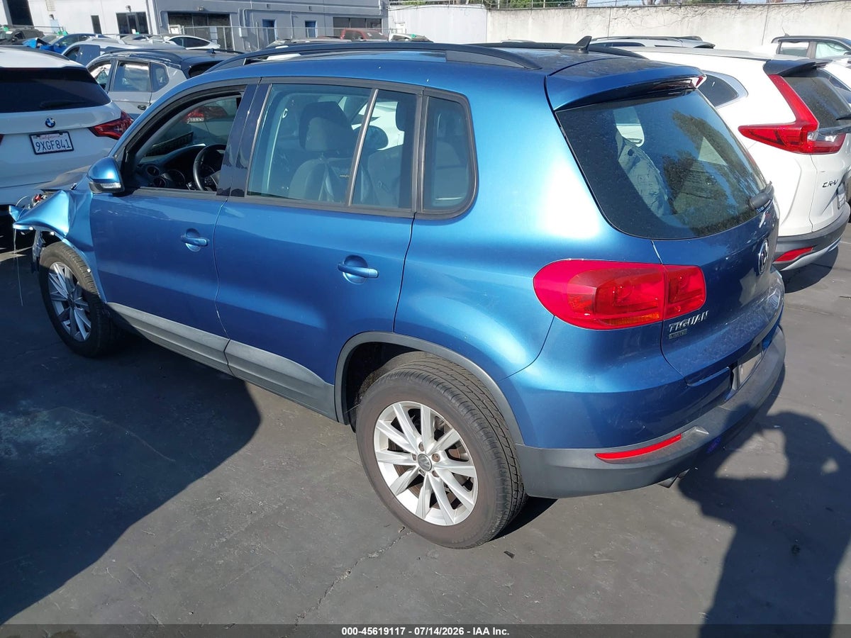 2017 VOLKSWAGEN TIGUAN 2.0T/2.0T S — снимка 3