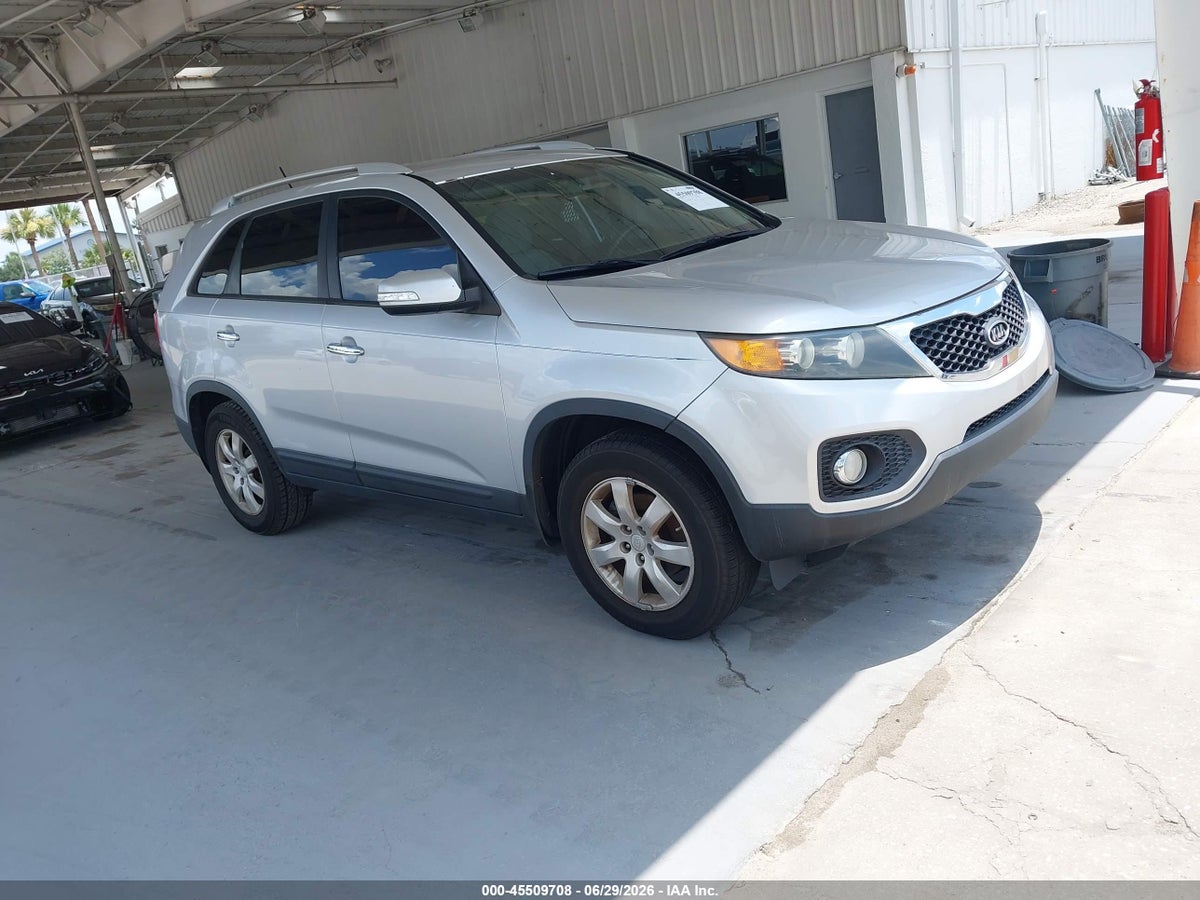 2012 KIA SORENTO LX