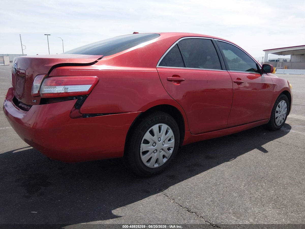2010 TOYOTA CAMRY LE — снимка 4