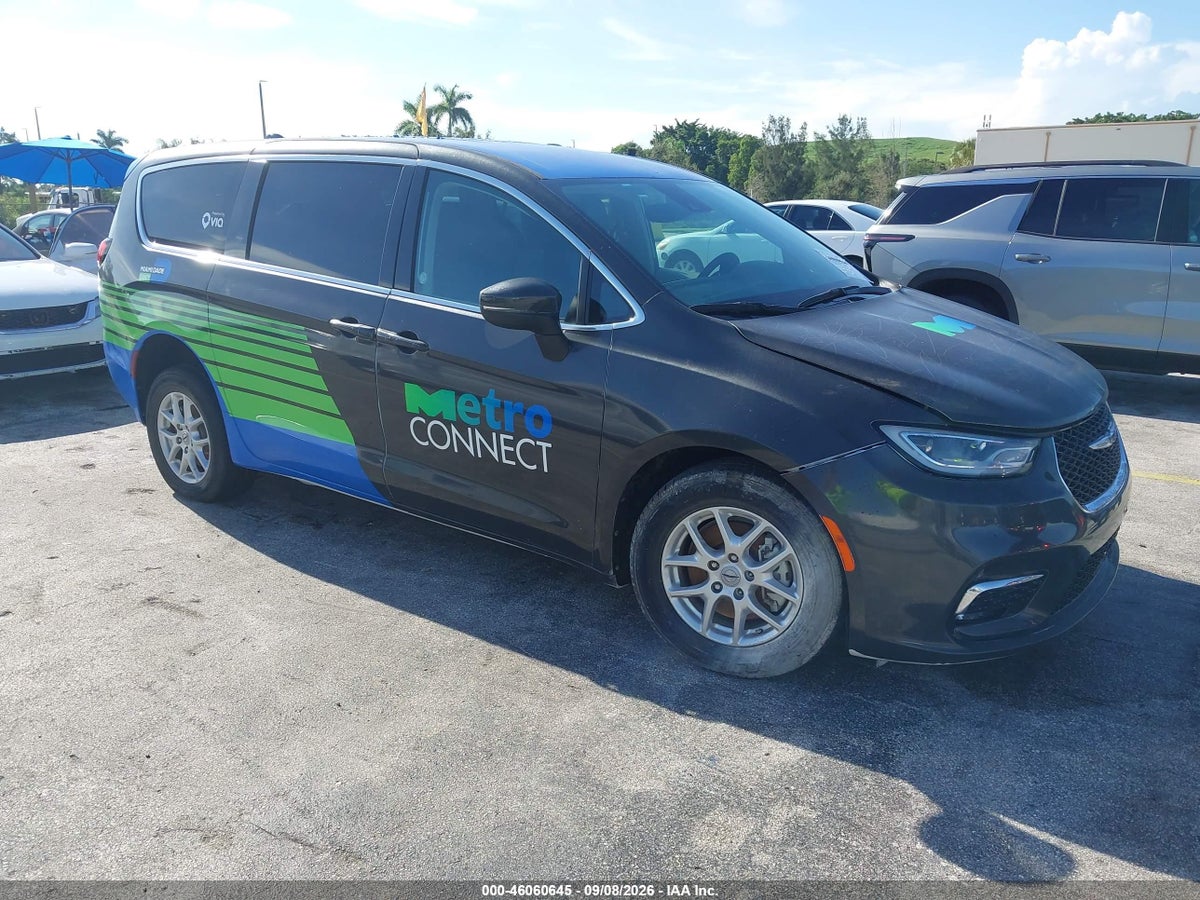 2023 CHRYSLER PACIFICA TOURING L